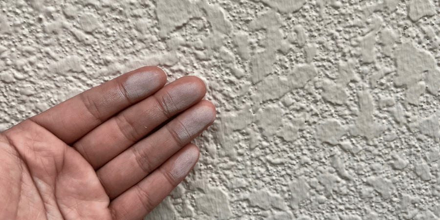 八尾市外壁塗装、フッ素塗料でチョーキング