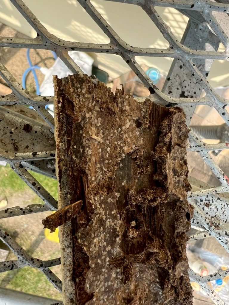 雨漏り　外壁塗装